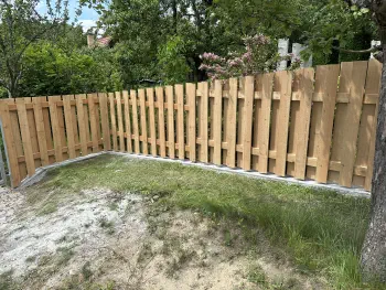 Dřevěný plot